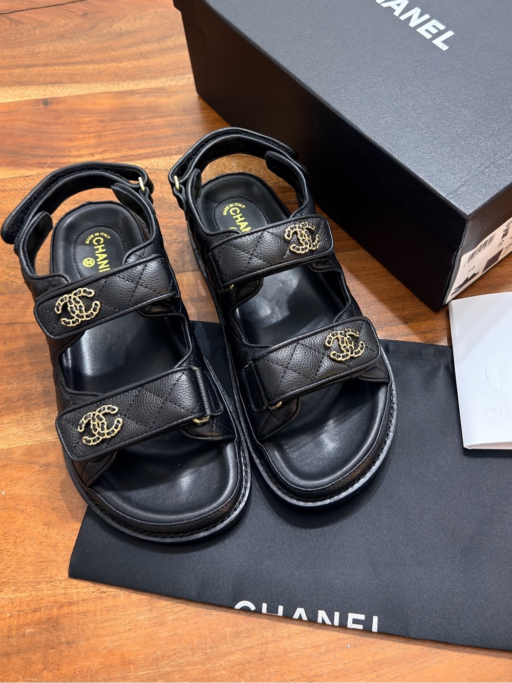 CHANEL Dad sandals Black Quilted Leather G35927 - Size 39